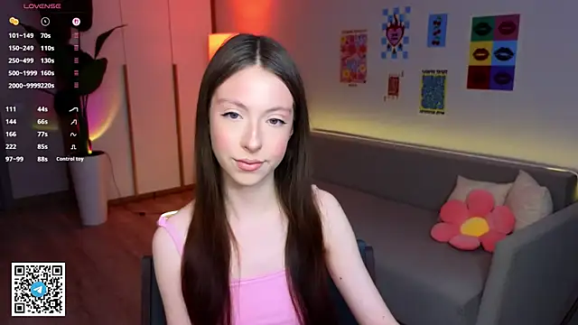 Yasmin Kass online show from March 28, 6:25 am