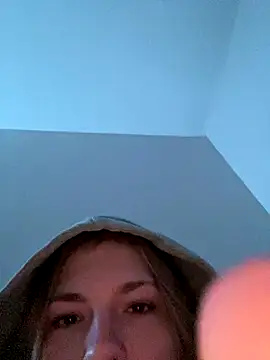 feetdetente online show from October 26, 11:49 pm