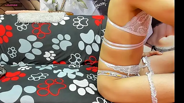 wild-cat-hot online show from October 30, 10:50 pm