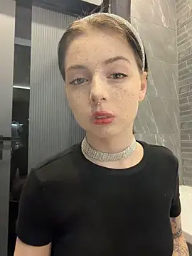 Snapshot of AnmiXHot chatting on March 26, 1:59 am AnmiXHot online show from March 26, 1:59 am