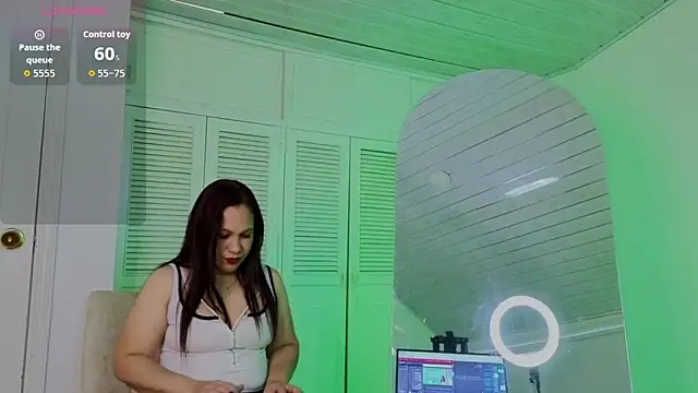 RubieBlaze online show from December 3, 8:30 pm