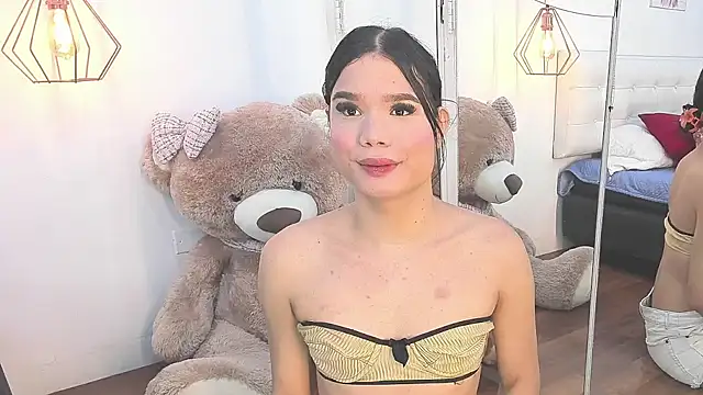 Snapshot of Alanna_miaw chatting on November 15, 10:58 pm Alanna miaw online show from November 15, 10:58 pm