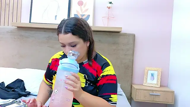 Tessa Stone online show from January 8, 3:12 am