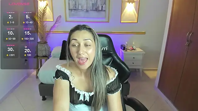 karlyy  online show from December 16, 7:07 pm