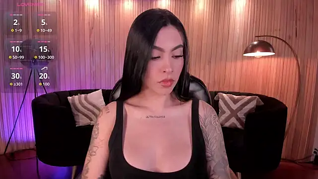 ChristineFord  online show from November 22, 7:35 pm