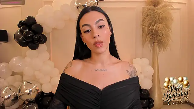 ChristineFord  online show from November 6, 12:42 pm