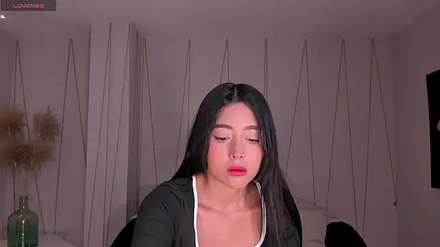 ScarlettBlaze  online show from April 15, 12:10 pm