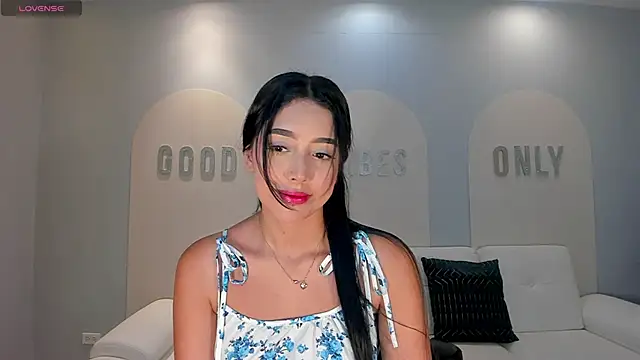 Snapshot of ScarlettBlaze_ chatting on May 8, 12:09 pm ScarlettBlaze online show from May 8, 12:09 pm