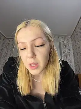 AlexandraXKitty online show from March 3, 9:22 pm