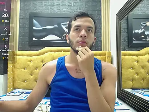 Snapshot of pether_hairy chatting on February 19, 3:25 am pether hairy online show from February 19, 3:25 am