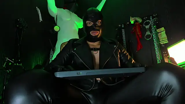 Master Connor BDSM online show from April 22, 10:16 pm