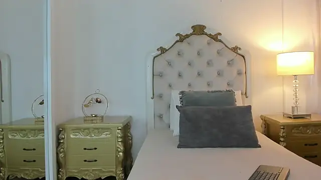 jessi lopez45 online show from November 28, 7:36 pm