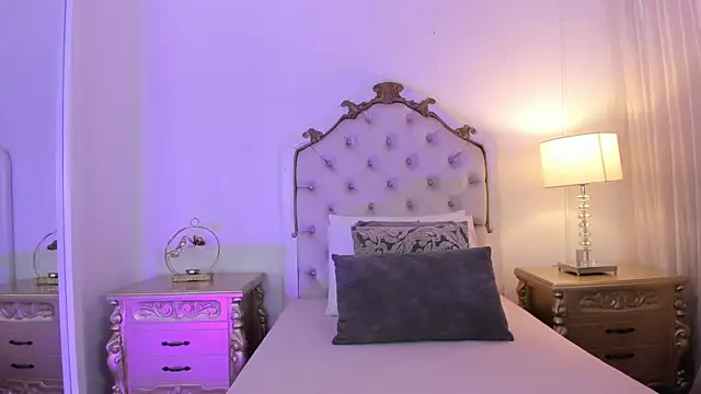 jessi lopez45 online show from March 3, 7:32 pm