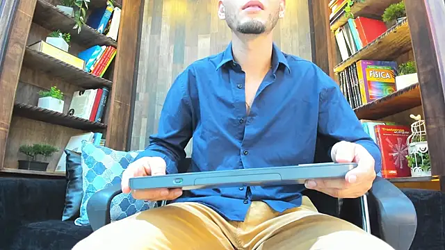 GabrielDraiven online show from December 5, 7:34 pm