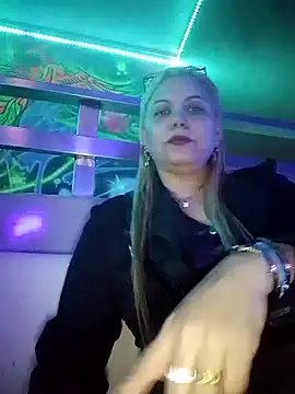 Snapshot of Lvna6969 chatting on November 14, 10:46 pm Lvna6969 online show from November 14, 10:46 pm