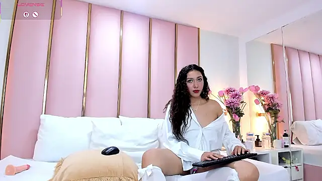 AishaAnderson online show from January 15, 1:14 pm