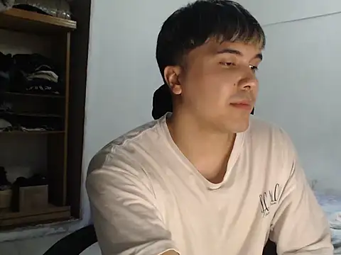 CuteAlexBoy online show from February 16, 10:07 pm