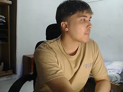 CuteAlexBoy online show from February 11, 8:20 pm