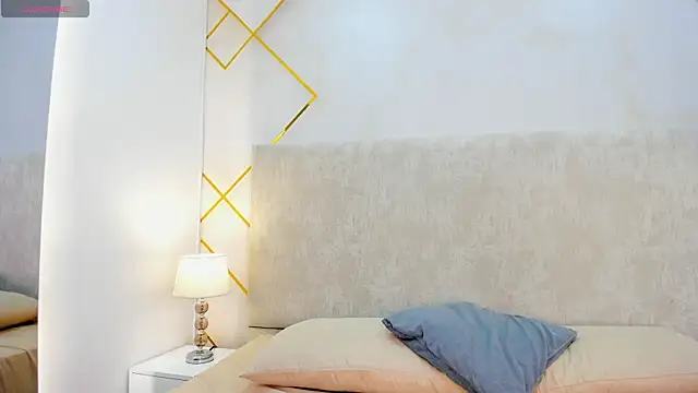 Martinaa Garcia online show from November 12, 8:01 pm