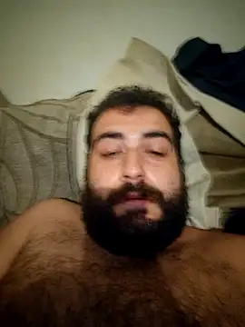 Snapshot of GluingPerson chatting on October 28, 1:28 am GluingPerson online show from October 28, 1:28 am