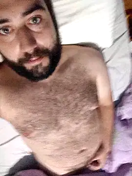 Snapshot of GluingPerson chatting on October 25, 3:38 am GluingPerson online show from October 25, 3:38 am