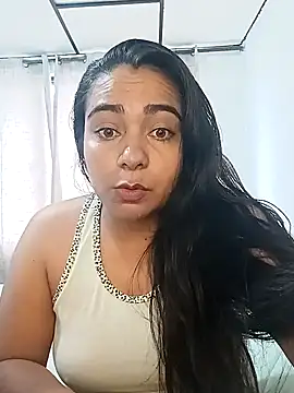 angie velez1 online show from November 13, 7:40 pm