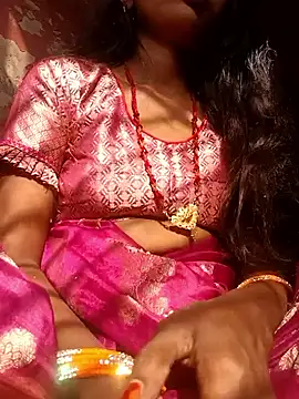 Snapshot of Hot_Lilly02 chatting on November 30, 7:42 am Hot Lilly02 online show from November 30, 7:42 am