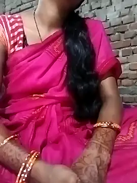 Snapshot of Hot_Lilly02 chatting on October 29, 5:39 am Hot Lilly02 online show from October 29, 5:39 am