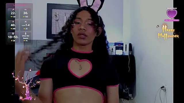 GabbyMendez21 online show from October 17, 9:16 pm
