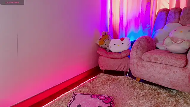 Lunaira Deep online show from November 8, 5:16 pm