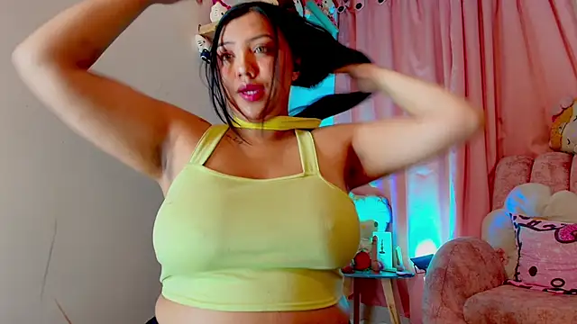 Lunaira Deep online show from January 14, 1:09 am