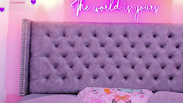 Sophiia 77 online show from November 23, 1:15 am