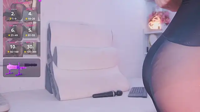 ElodieRousse  online show from April 16, 8:37 am