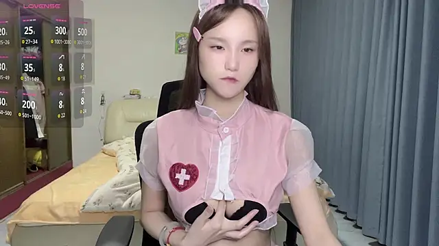 Momo-999 online show from December 20, 2:20 pm