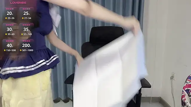 Momo-999 online show from November 10, 4:45 pm