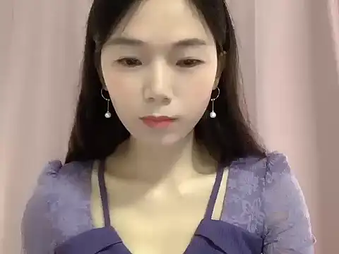 Snapshot of Keke-Baby170 chatting on October 23, 6:34 am Keke-Baby170 online show from October 23, 6:34 am
