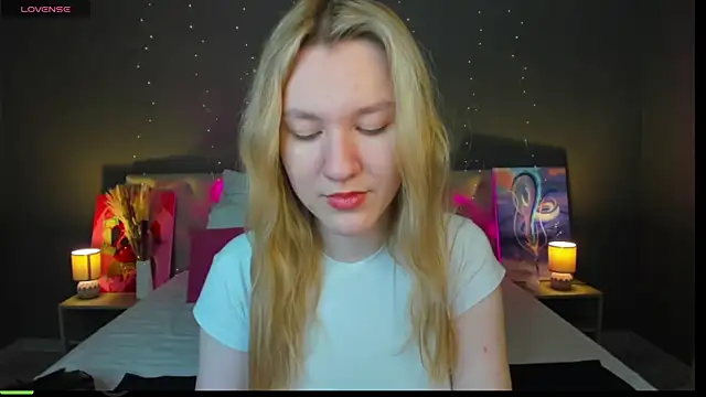 LinaRayy online show from October 21, 9:30 am
