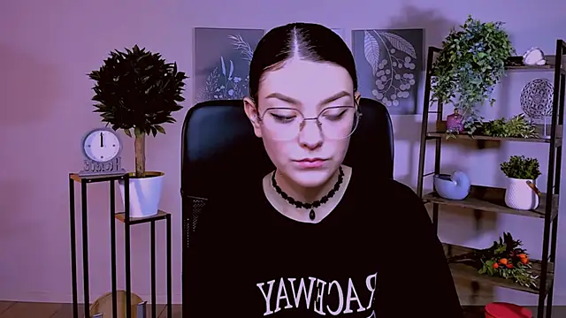 AnaSteisher online show from October 19, 9:12 am