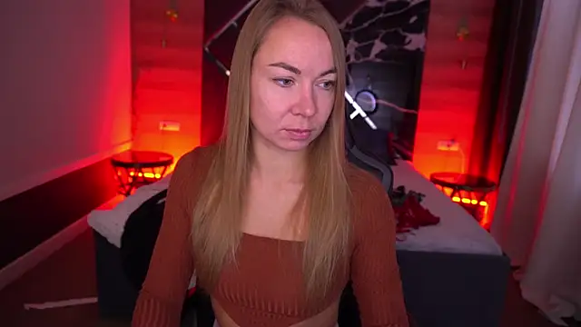 VixenMuse online show from October 27, 6:47 am