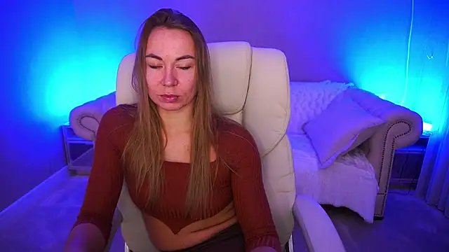 VixenMuse online show from November 11, 8:47 pm