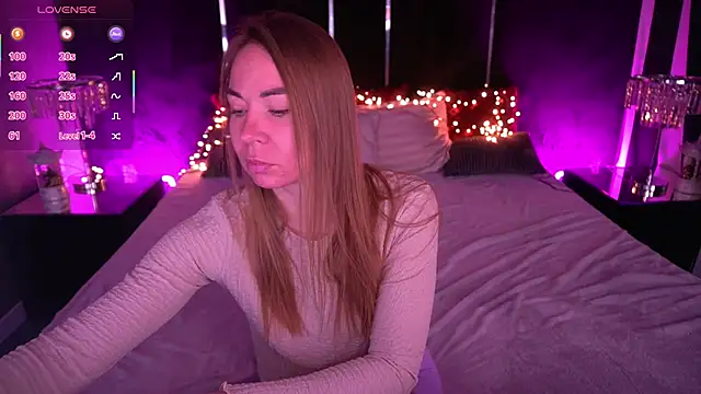 VixenMuse online show from February 24, 9:15 pm