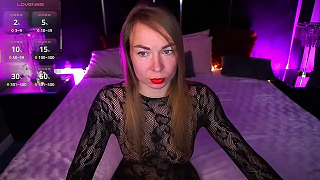 VixenMuse online show from April 9, 8:26 pm