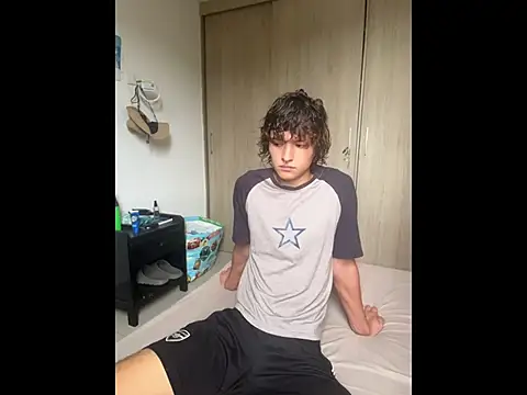 JoelnClouds online show from May 19, 4:36 pm