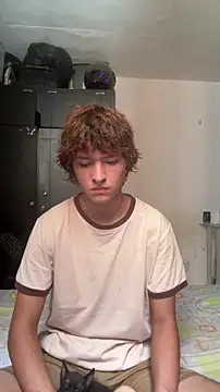 Snapshot of JoelnClouds chatting on February 9, 6:17 pm JoelnClouds online show from February 9, 6:17 pm