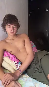 Snapshot of JoelnClouds chatting on February 12, 10:09 pm JoelnClouds online show from February 12, 10:09 pm