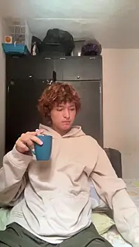 Snapshot of JoelnClouds chatting on February 10, 7:35 pm JoelnClouds online show from February 10, 7:35 pm