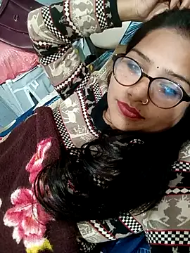 Vanshika1432 online show from November 18, 7:28 pm