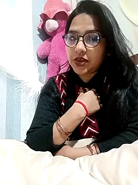 Vanshika1432 online show from November 16, 3:11 am