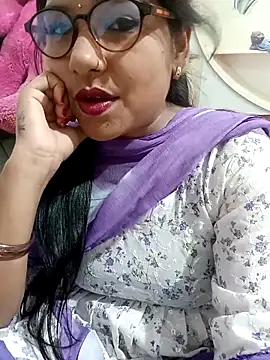 Vanshika1432 online show from October 23, 3:49 am