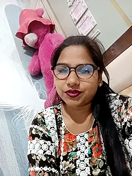 Vanshika1432 online show from October 29, 4:11 am